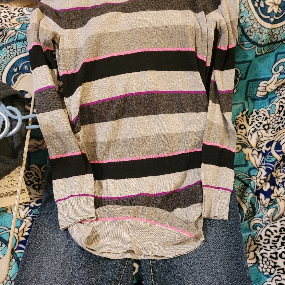 Motherhood Maternity Sweater & Indigo Blue Jeans. Like NEW! Size S